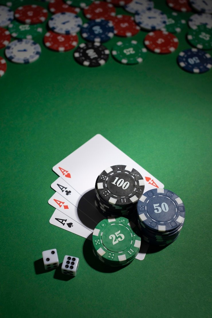 Tampilan langsung VIP Roulette di ratemyserver dengan roda roulette dan dealer di studio multi-kamera